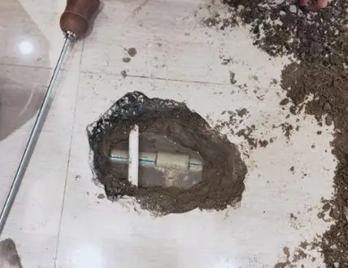 芙蓉卫生间测漏水